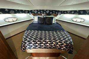 2001 Tiara Yachts 3800 Open thumbnail 25