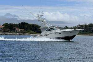 2001 Tiara Yachts 3800 Open thumbnail 2