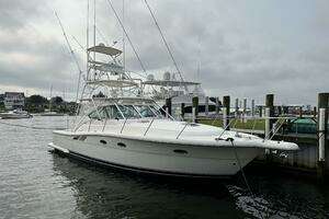 2001 Tiara Yachts 3800 Open thumbnail 3