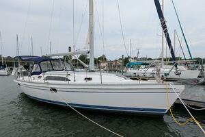 Sea Bella 35ft Catalina Yacht For Sale