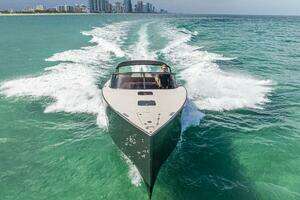  2015 VanDutch 40 Yacht For Sale in Miami FL