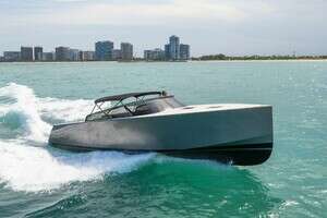  2015 VanDutch 40 Yacht For Sale in Miami FL
