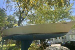 1984 J Boats J/35 thumbnail 12