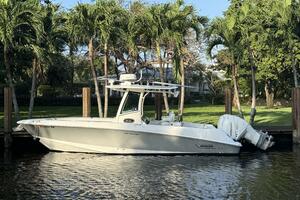 28ft Boston Whaler Yacht For Sale