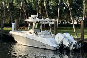 28ft Boston Whaler Yacht For Sale