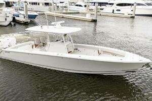 2024 Jupiter 34 HFS thumbnail 23