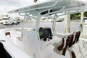 2024 Jupiter 34 HFS thumbnail 8