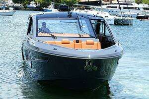 2023 Cruisers Yachts 42 GLS OB thumbnail 21