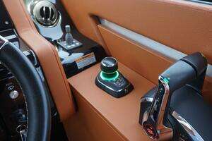 2023 Cruisers Yachts 42 GLS OB thumbnail 12