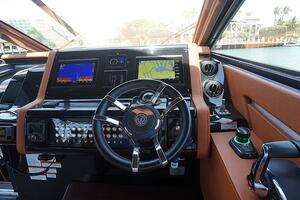 2023 Cruisers Yachts 42 GLS OB thumbnail 11
