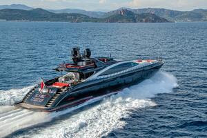 BLACK LEGEND yacht for sale