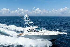 2016 Hatteras thumbnail 23