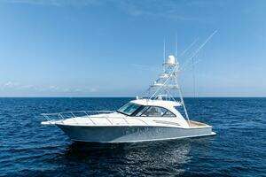 2016 Hatteras thumbnail 14