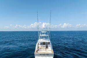 2016 Hatteras thumbnail 10
