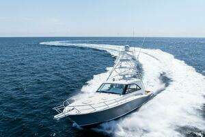 2016 Hatteras thumbnail 26