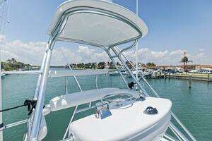 2016 Hatteras thumbnail 43
