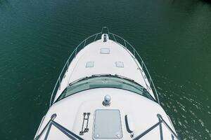 2016 Hatteras thumbnail 44