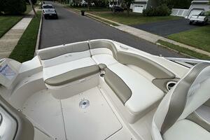 Photo 5365410 for 2007 Sea Ray 240 Sundeck  
