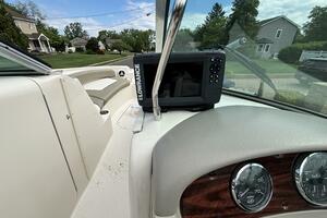 Photo 5365416 for 2007 Sea Ray 240 Sundeck  