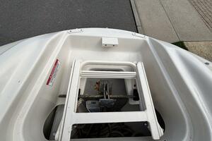 Photo 5365422 for 2007 Sea Ray 240 Sundeck  