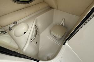 Photo 5365418 for 2007 Sea Ray 240 Sundeck  