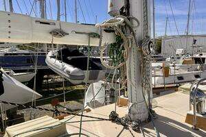 2001 Shannon 43 Cutter thumbnail 9