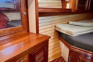 2001 Shannon 43 Cutter thumbnail 24