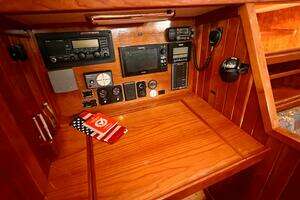 2001 Shannon 43 Cutter thumbnail 19