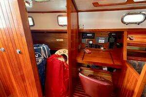 2001 Shannon 43 Cutter thumbnail 18