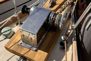 2001 Shannon 43 Cutter thumbnail 11