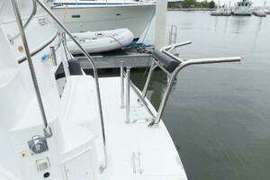 2000 Carver 506 Motor Yacht thumbnail 3