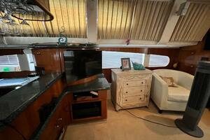 Interior of 2000 Carver 506 Motor Yacht with TV, cabinet, an