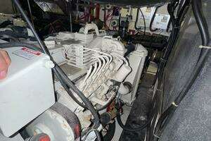 2000 Carver 506 Motor Yacht thumbnail 33