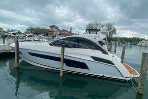 2013 Sunseeker 40 Portofino thumbnail 2