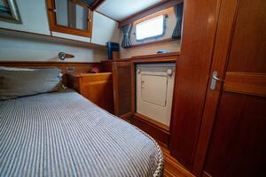 42ft Grand Banks Yacht For Sale
