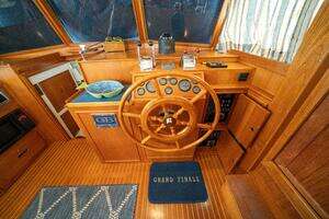 2001 Grand Banks 42 Classic thumbnail 56