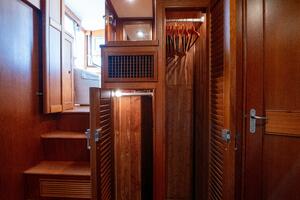 42ft Grand Banks Yacht For Sale
