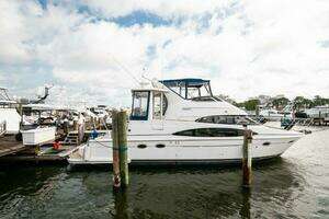 Graham s Enterprise 47ft Carver Yacht For Sale