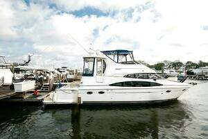 Graham s Enterprise 47ft Carver Yacht For Sale