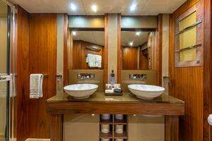 2010 Sunseeker thumbnail 13