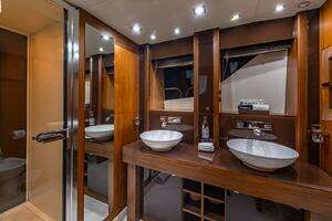 2010 Sunseeker thumbnail 11
