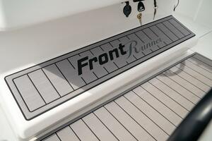 33ft Front Runner Yacht For Sale