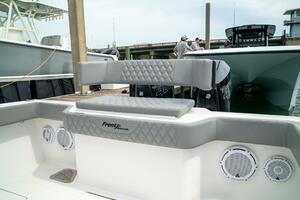 33ft Front Runner Yacht For Sale