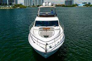 Thinks It's His 2016 Sea Ray L650 Fly Yacht For Sale in North Miami Beach FL