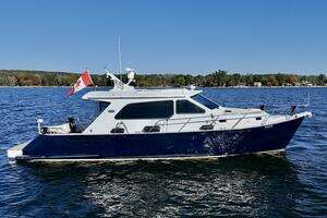  2003 Dovercraft 42 PH Coupe Yacht For Sale in Penetanguishene Ontario