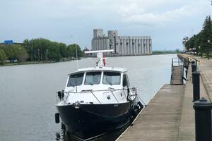 45FT (13.72M) DOVERCRAFT Worth Avenue Yachts