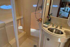 2005 Meridian 459 thumbnail 42