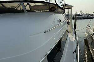 2005 Meridian 459 thumbnail 21