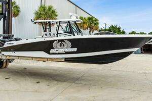 2023 Wellcraft 352 Fisherman Center Console thumbnail 37