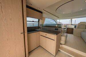 2023 Azimut Fly 53 thumbnail 25